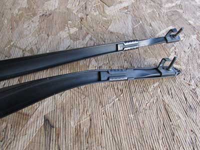 BMW Windshield Wipers Wiper Arms (Left and Right Set) 61617182459 F10 528i 535i 550i ActiveHybrid 5 M57